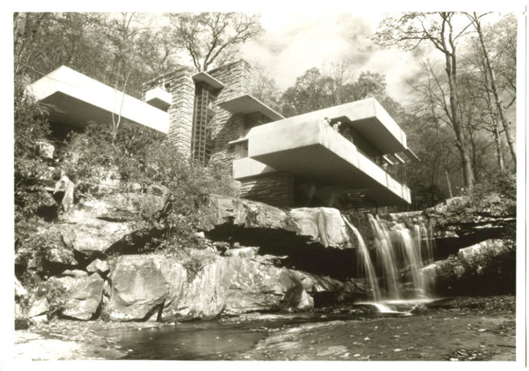 Fallingwater De Frank Lloyd Wright, La Maison Sur La Cascade