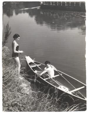 Prêtes pour une balade en canoë, par Studio H.E. Deutsch - Tirage argentique vintage, c. 1930 - Photo Memory