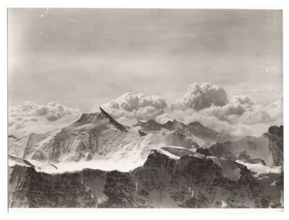 Les Alpes suisses, panorama de montagnes - Par E. Michaud, c. 1935 - Photo Memory